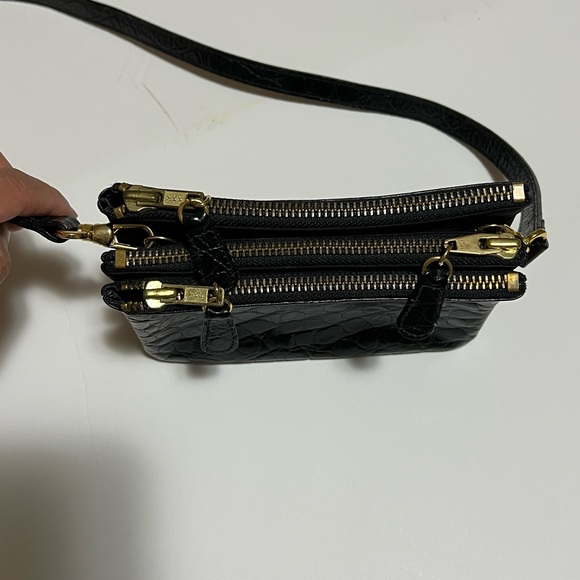 Neiman Marcus Sling pouch - Picture 2 of 8